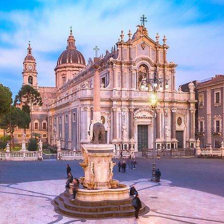 La Mansarda Dei Mori Apartment Catania Bagian luar foto